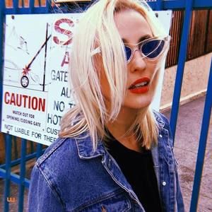 Meet your Posher, Stacie